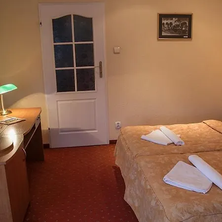 Beata 폴라니카-즈루이